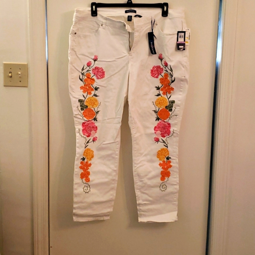 22w white jeans